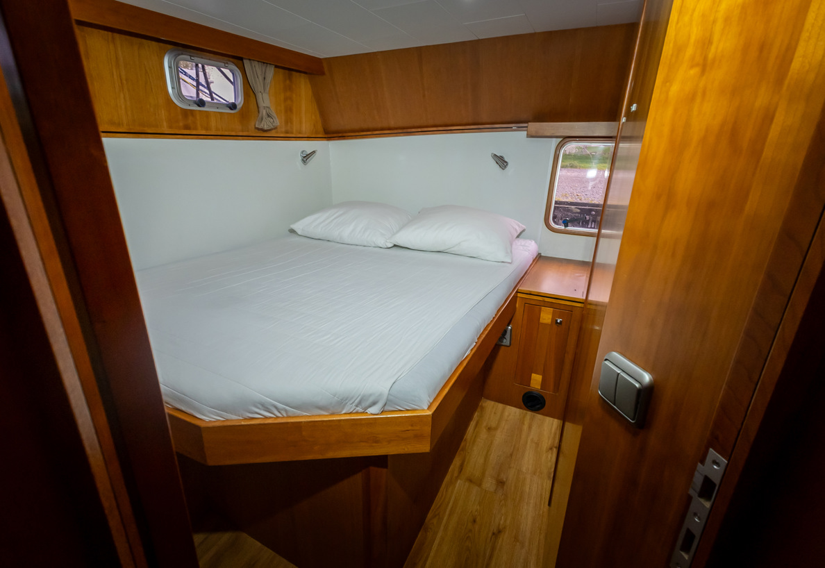 De Driesprong Yachtcharters Interieur Motorjacht La Palma 34