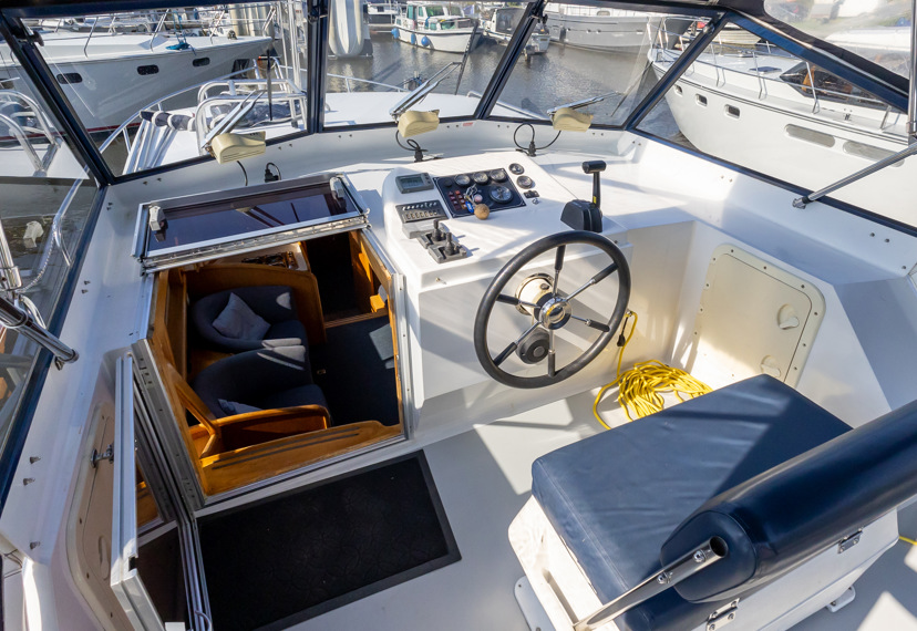 De Driesprong Yachcharters Exterieur Motorjacht Saphir 15